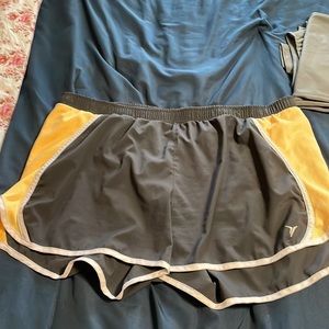 Old navy running shorts/ gym shorts